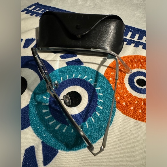 DIFF Sunglasses - Picture 2 of 3